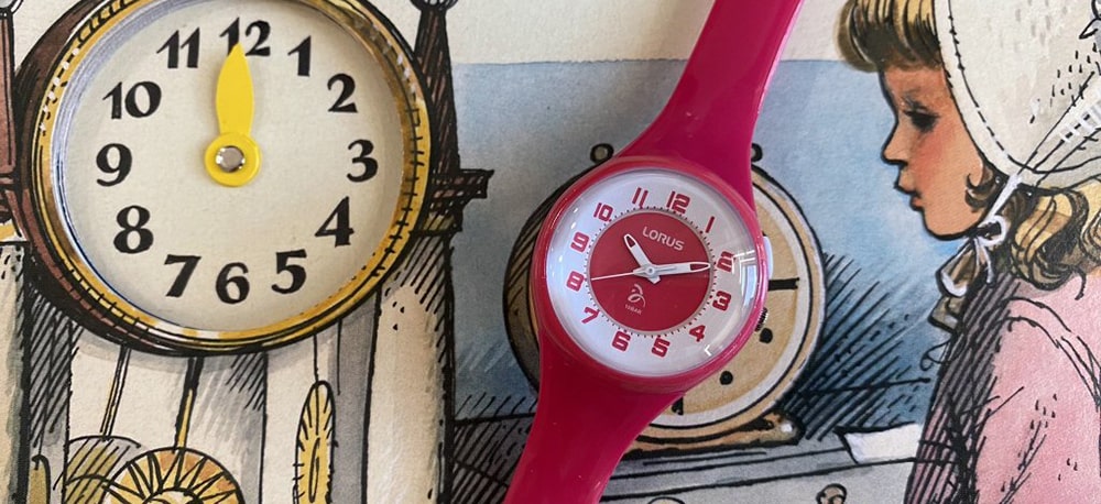 Růžové dětské hodinky Lorus R2331NX9